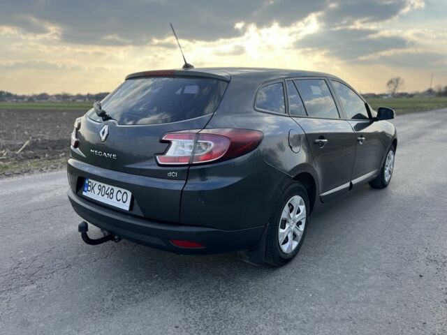 Сірий Рено 10, об'ємом двигуна 1.5 л та пробігом 220 тис. км за 6500 $, фото 1 на Automoto.ua