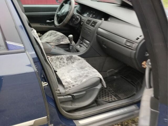 Синій Рено 10, об'ємом двигуна 2.2 л та пробігом 270 тис. км за 4700 $, фото 1 на Automoto.ua
