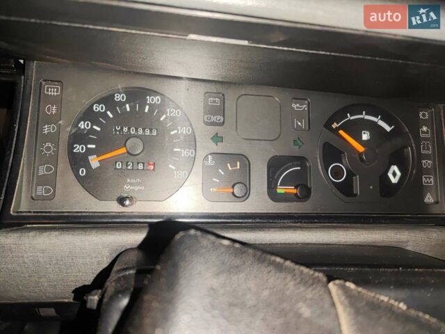 Белый Рено 11, объемом двигателя 1.4 л и пробегом 90 тыс. км за 1600 $, фото 1 на Automoto.ua