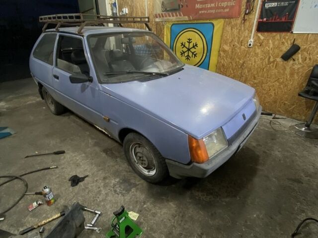 Красный Рено 11, объемом двигателя 1.6 л и пробегом 724 тыс. км за 900 $, фото 1 на Automoto.ua