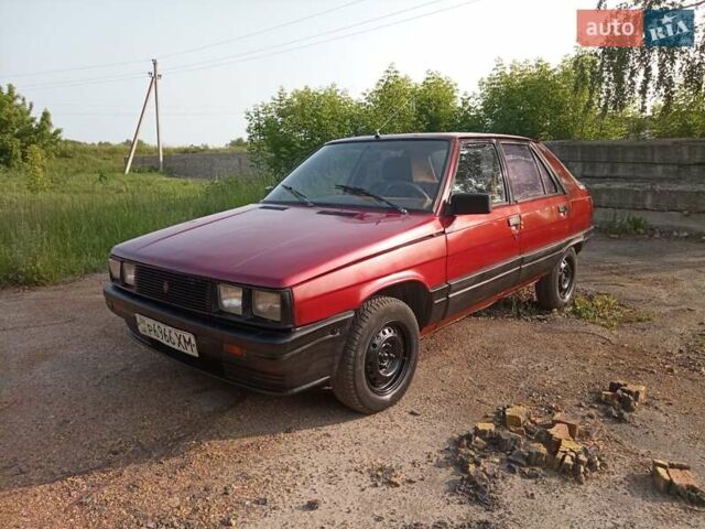 Червоний Рено 11, об'ємом двигуна 1.6 л та пробігом 258 тис. км за 799 $, фото 1 на Automoto.ua