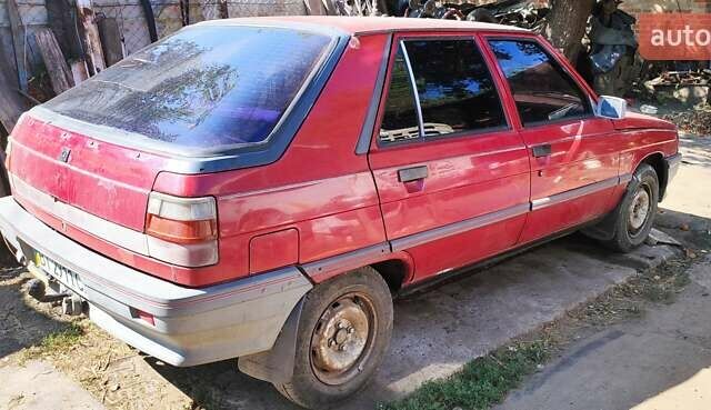 Червоний Рено 11, об'ємом двигуна 1.7 л та пробігом 350 тис. км за 1200 $, фото 1 на Automoto.ua