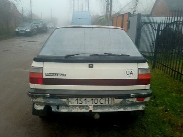 Рено 11, объемом двигателя 1.4 л и пробегом 253 тыс. км за 350 $, фото 1 на Automoto.ua