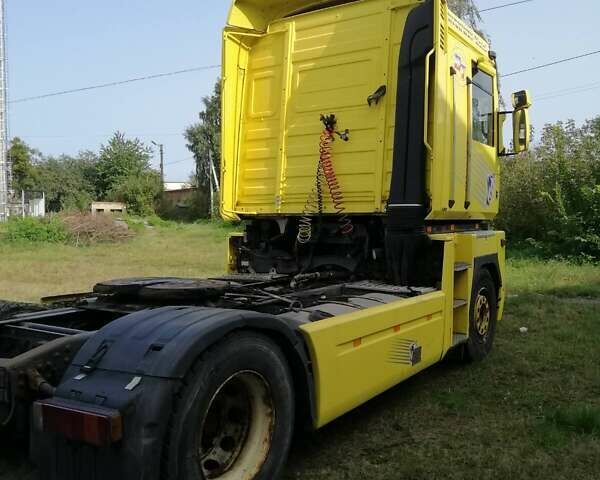 Желтый Рено 11, объемом двигателя 12.1 л и пробегом 114 тыс. км за 8800 $, фото 1 на Automoto.ua