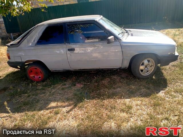 Рено 11 1986 в Березовке на Automoto.ua Серый Рено 11, объемом двигателя 1.8 л и пробегом 0 тыс. км за 250 $, фото 1 на Automoto.ua