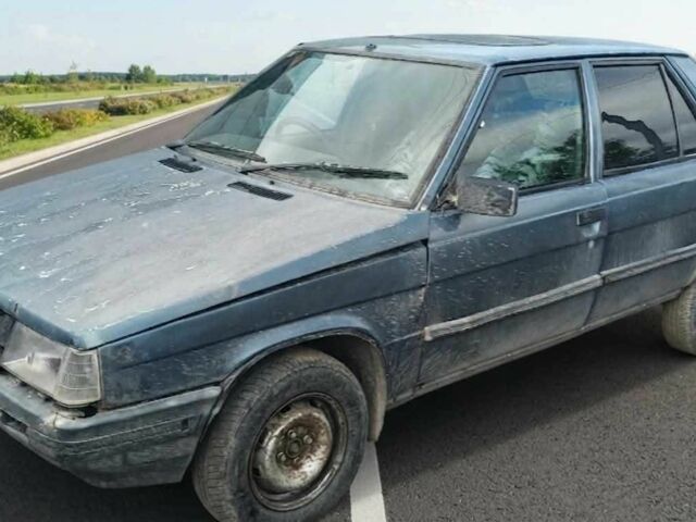 Серый Рено 11, объемом двигателя 1.6 л и пробегом 3 тыс. км за 719 $, фото 1 на Automoto.ua