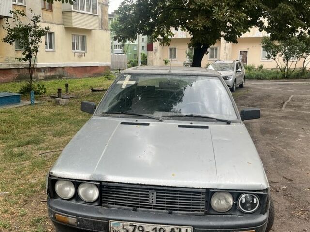 Серый Рено 11, объемом двигателя 0 л и пробегом 3 тыс. км за 675 $, фото 1 на Automoto.ua