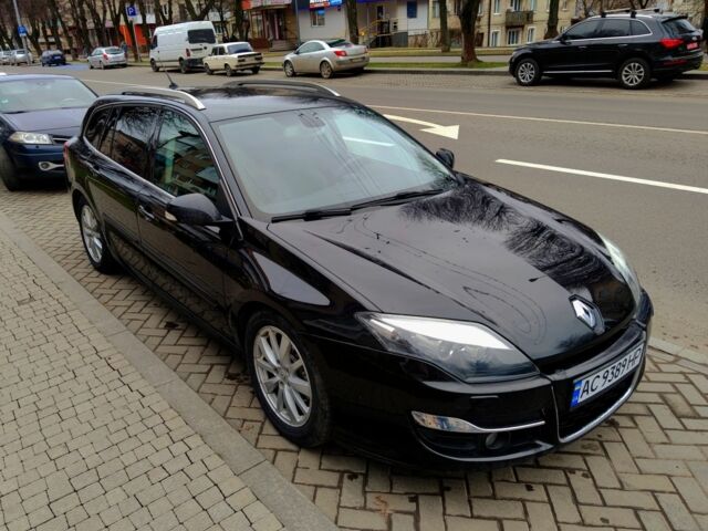 Черный Рено 12, объемом двигателя 2 л и пробегом 310 тыс. км за 7800 $, фото 1 на Automoto.ua