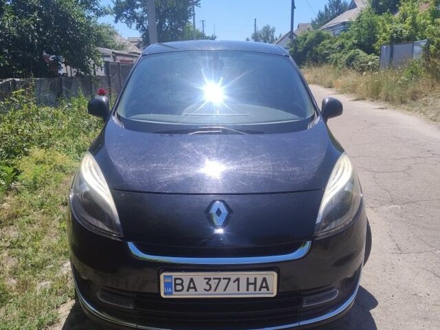 Чорний Рено 12, об'ємом двигуна 0 л та пробігом 310 тис. км за 4000 $, фото 1 на Automoto.ua