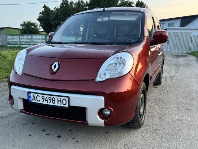 Красный Рено 12, объемом двигателя 1.6 л и пробегом 210 тыс. км за 7500 $, фото 1 на Automoto.ua