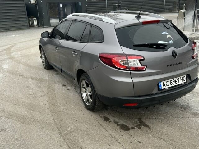 Сірий Рено 12, об'ємом двигуна 1.5 л та пробігом 250 тис. км за 7700 $, фото 1 на Automoto.ua