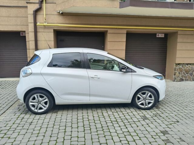 Белый Рено 17, объемом двигателя 0 л и пробегом 62 тыс. км за 9546 $, фото 1 на Automoto.ua