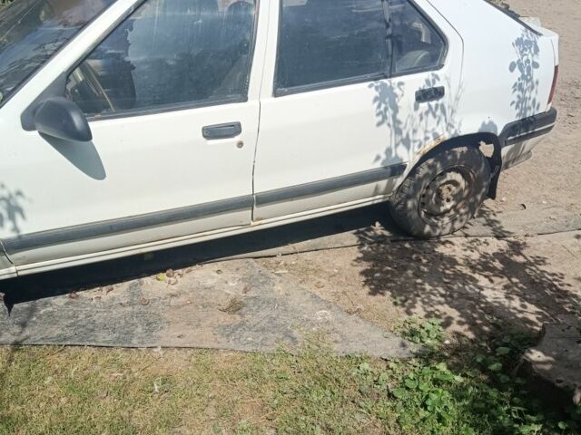 Рено 19 1991 в Могилев-Подольском на Automoto.ua Белый Рено 19, объемом двигателя 1.4 л и пробегом 500 тыс. км за 475 $, фото 1 на Automoto.ua