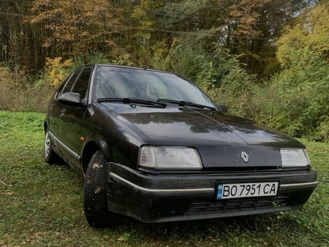 Чорний Рено 19, об'ємом двигуна 1.7 л та пробігом 391 тис. км за 603 $, фото 1 на Automoto.ua