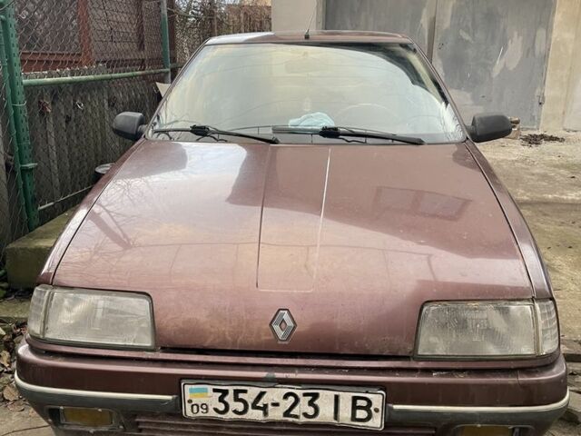 Коричневый Рено 19, объемом двигателя 1.4 л и пробегом 258 тыс. км за 800 $, фото 1 на Automoto.ua