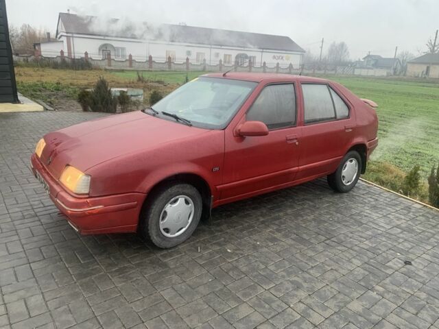 Красный Рено 19, объемом двигателя 1.4 л и пробегом 300 тыс. км за 600 $, фото 1 на Automoto.ua