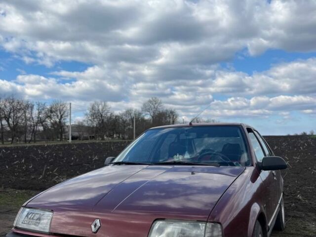 Красный Рено 19, объемом двигателя 1.7 л и пробегом 100 тыс. км за 583 $, фото 1 на Automoto.ua