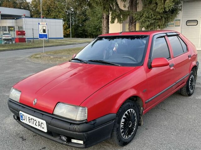 Красный Рено 19, объемом двигателя 1.7 л и пробегом 200 тыс. км за 1406 $, фото 1 на Automoto.ua