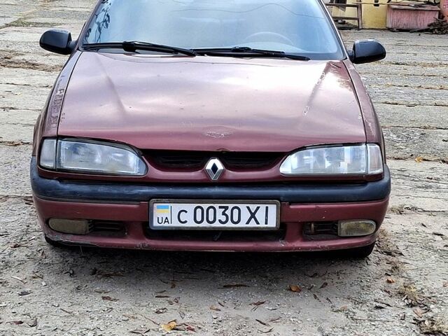 Красный Рено 19, объемом двигателя 1.8 л и пробегом 282 тыс. км за 610 $, фото 1 на Automoto.ua