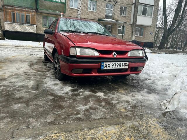 Красный Рено 19, объемом двигателя 1.8 л и пробегом 3 тыс. км за 2366 $, фото 1 на Automoto.ua