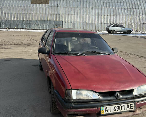Червоний Рено 19, об'ємом двигуна 1.8 л та пробігом 400 тис. км за 959 $, фото 1 на Automoto.ua