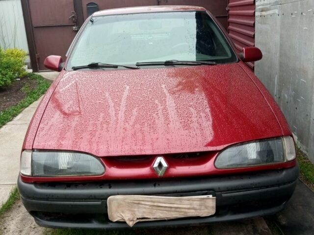 Красный Рено 19, объемом двигателя 1.7 л и пробегом 350 тыс. км за 1350 $, фото 1 на Automoto.ua