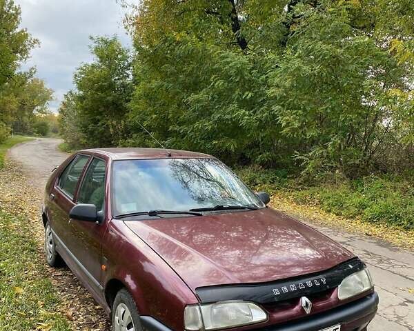 Красный Рено 19, объемом двигателя 1.72 л и пробегом 223 тыс. км за 1600 $, фото 1 на Automoto.ua
