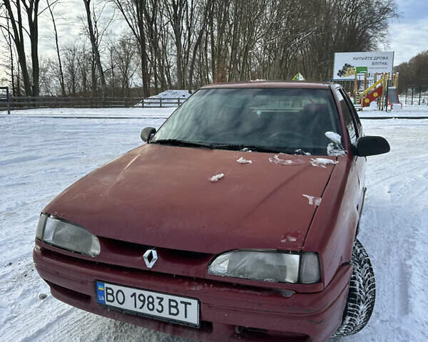 Красный Рено 19, объемом двигателя 1.7 л и пробегом 200 тыс. км за 950 $, фото 1 на Automoto.ua