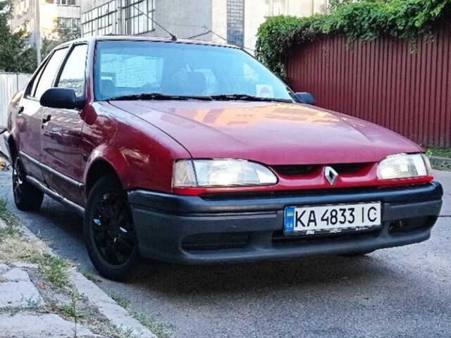Красный Рено 19, объемом двигателя 1.8 л и пробегом 260 тыс. км за 1564 $, фото 1 на Automoto.ua