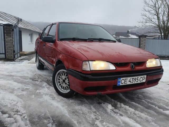 Красный Рено 19, объемом двигателя 0 л и пробегом 250 тыс. км за 950 $, фото 1 на Automoto.ua