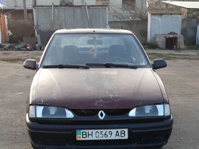 Красный Рено 19, объемом двигателя 1.7 л и пробегом 307 тыс. км за 1200 $, фото 1 на Automoto.ua