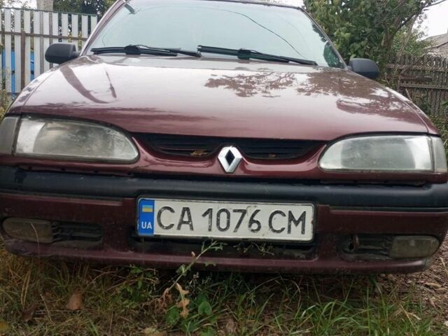 Червоний Рено 19, об'ємом двигуна 1.7 л та пробігом 100 тис. км за 559 $, фото 1 на Automoto.ua