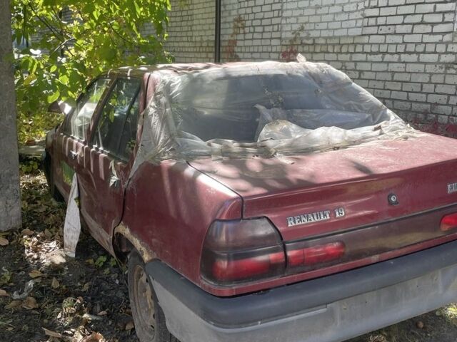 Червоний Рено 19, об'ємом двигуна 0 л та пробігом 295 тис. км за 268 $, фото 1 на Automoto.ua