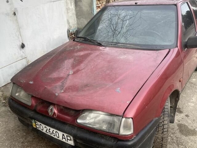 Червоний Рено 19, об'ємом двигуна 1.4 л та пробігом 200 тис. км за 550 $, фото 1 на Automoto.ua