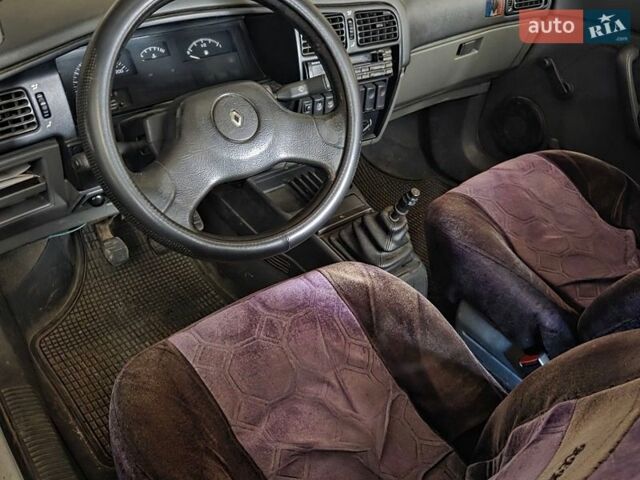 Рено 19, объемом двигателя 0 л и пробегом 350 тыс. км за 740 $, фото 1 на Automoto.ua