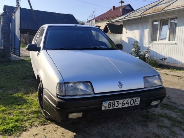 Сірий Рено 19, об'ємом двигуна 0 л та пробігом 3 тис. км за 650 $, фото 1 на Automoto.ua