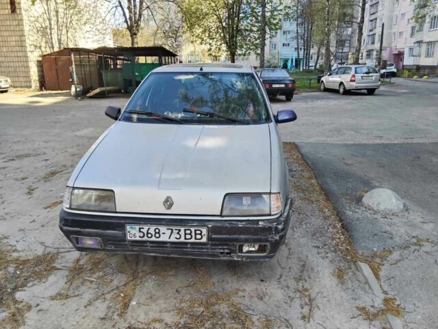 Сірий Рено 19, об'ємом двигуна 0 л та пробігом 80 тис. км за 700 $, фото 1 на Automoto.ua