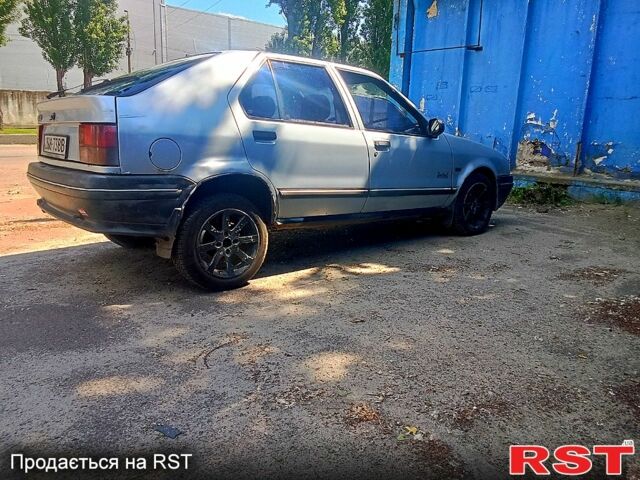 Сірий Рено 19, об'ємом двигуна 1.6 л та пробігом 99 тис. км за 1000 $, фото 1 на Automoto.ua