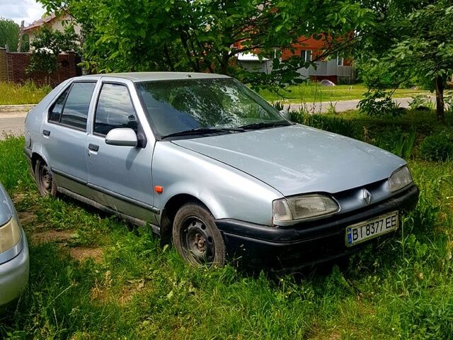 Сірий Рено 19, об'ємом двигуна 1.8 л та пробігом 235 тис. км за 1000 $, фото 1 на Automoto.ua