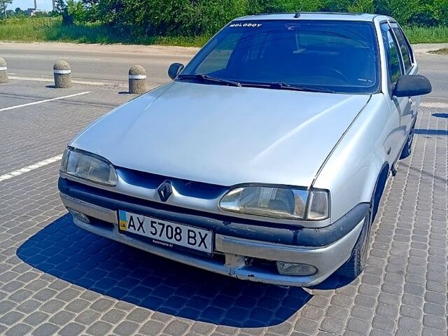 Серый Рено 19, объемом двигателя 1.6 л и пробегом 350 тыс. км за 450 $, фото 1 на Automoto.ua