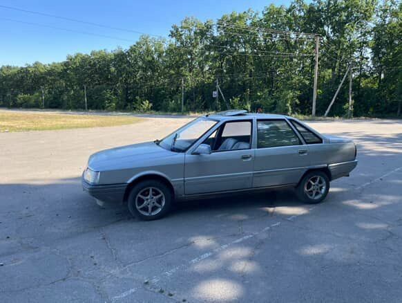 Серый Рено 19, объемом двигателя 1.7 л и пробегом 200 тыс. км за 700 $, фото 1 на Automoto.ua