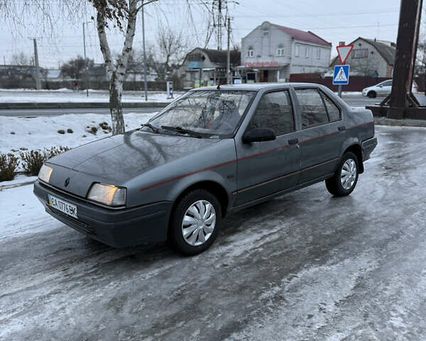 Сірий Рено 19, об'ємом двигуна 1.4 л та пробігом 200 тис. км за 1300 $, фото 1 на Automoto.ua