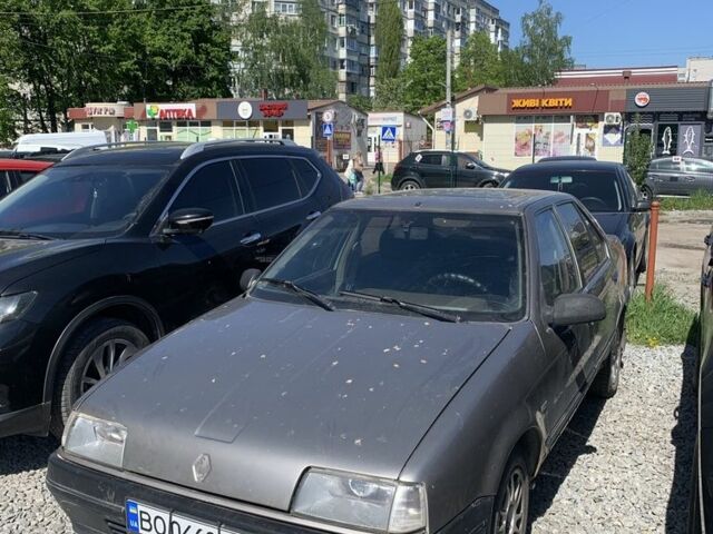 Серый Рено 19, объемом двигателя 1.7 л и пробегом 200 тыс. км за 500 $, фото 1 на Automoto.ua