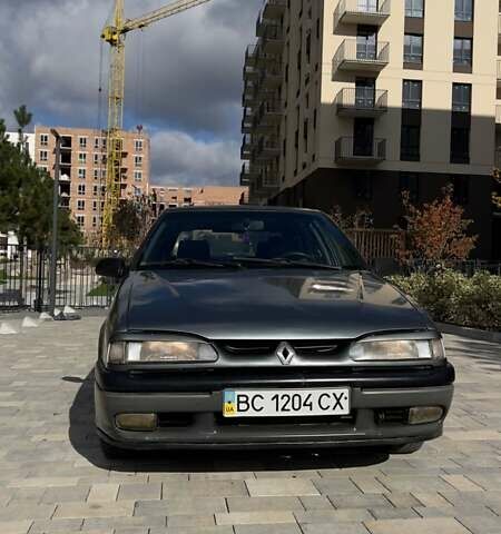 Серый Рено 19, объемом двигателя 1.8 л и пробегом 338 тыс. км за 1000 $, фото 1 на Automoto.ua