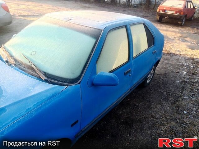 Синий Рено 19, объемом двигателя 1.4 л и пробегом 0 тыс. км за 1200 $, фото 1 на Automoto.ua