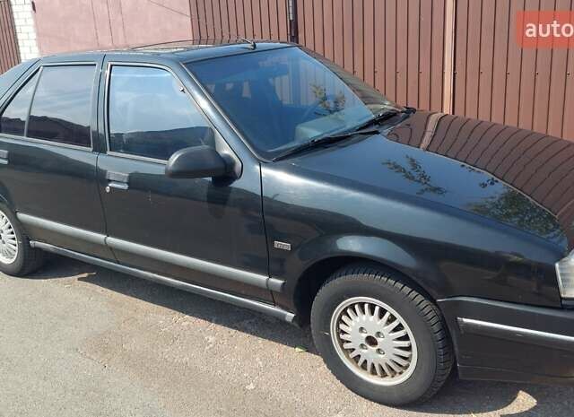 Синий Рено 19, объемом двигателя 1.7 л и пробегом 159 тыс. км за 1300 $, фото 1 на Automoto.ua