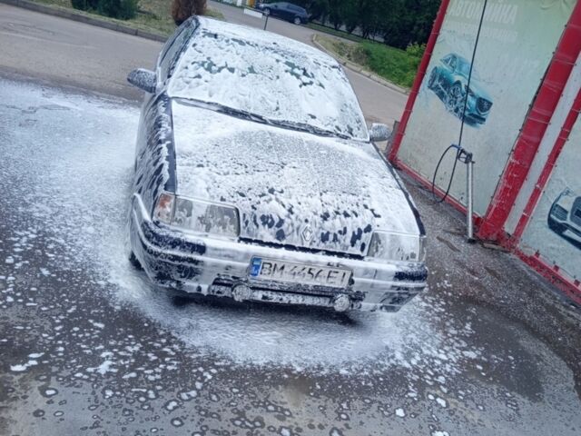 Синий Рено 19, объемом двигателя 1.4 л и пробегом 180 тыс. км за 905 $, фото 1 на Automoto.ua