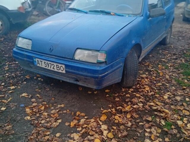 Синий Рено 19, объемом двигателя 1.4 л и пробегом 160 тыс. км за 350 $, фото 1 на Automoto.ua