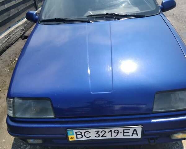Синий Рено 19, объемом двигателя 1.39 л и пробегом 479 тыс. км за 1700 $, фото 1 на Automoto.ua