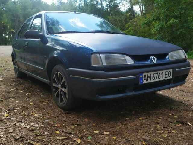 Синий Рено 19, объемом двигателя 1.4 л и пробегом 314 тыс. км за 1350 $, фото 1 на Automoto.ua